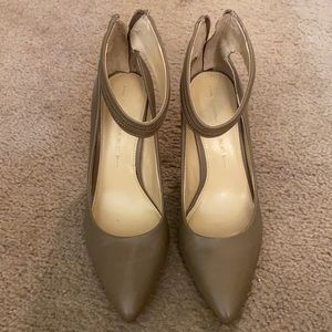 Cute banana republic heels